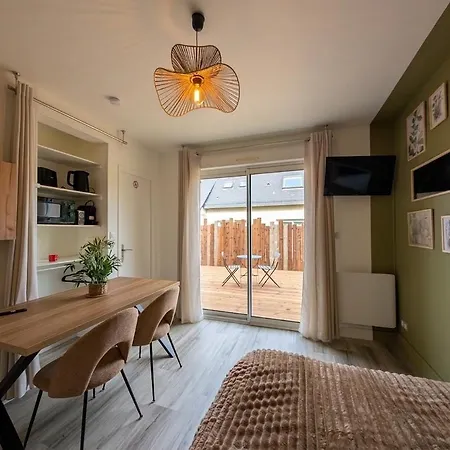 Petit Cocon Avec Grande Terrasse Caen Nord