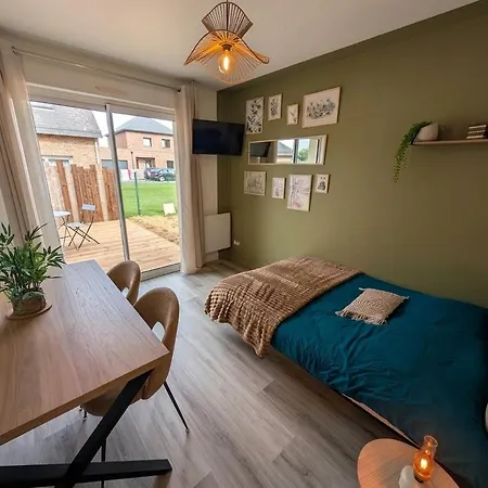 Petit Cocon Avec Grande Terrasse Caen Nord Apartamento
